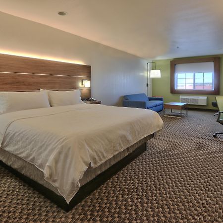 Holiday Inn Express Santa Rosa By Ihg Exterior photo