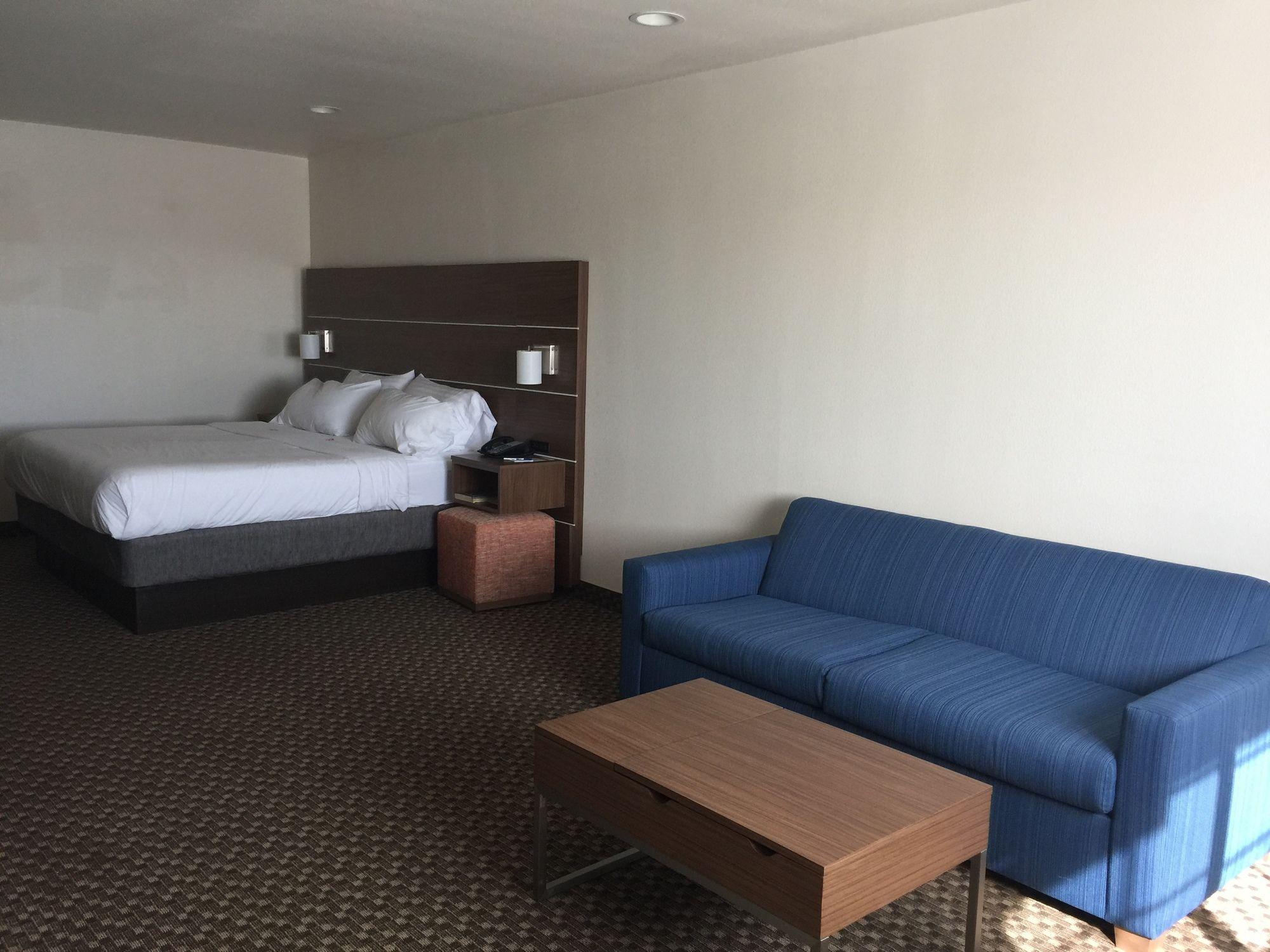 Holiday Inn Express Santa Rosa By Ihg Exterior photo